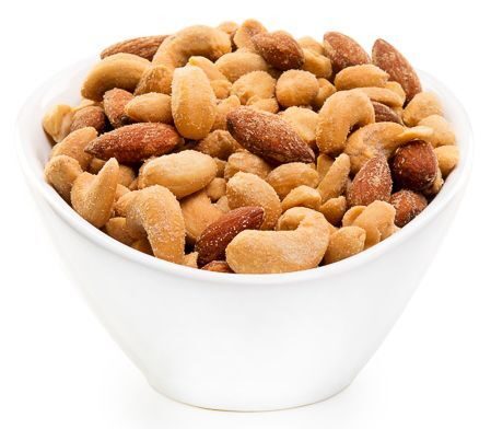 Gezouten pinda's, cashew en gerookte amandelen mix